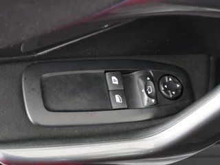 Peugeot 2008 – thumbnail 15