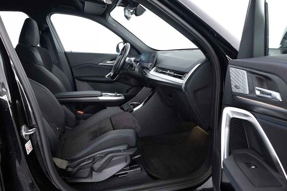BMW iX1 – foto 11