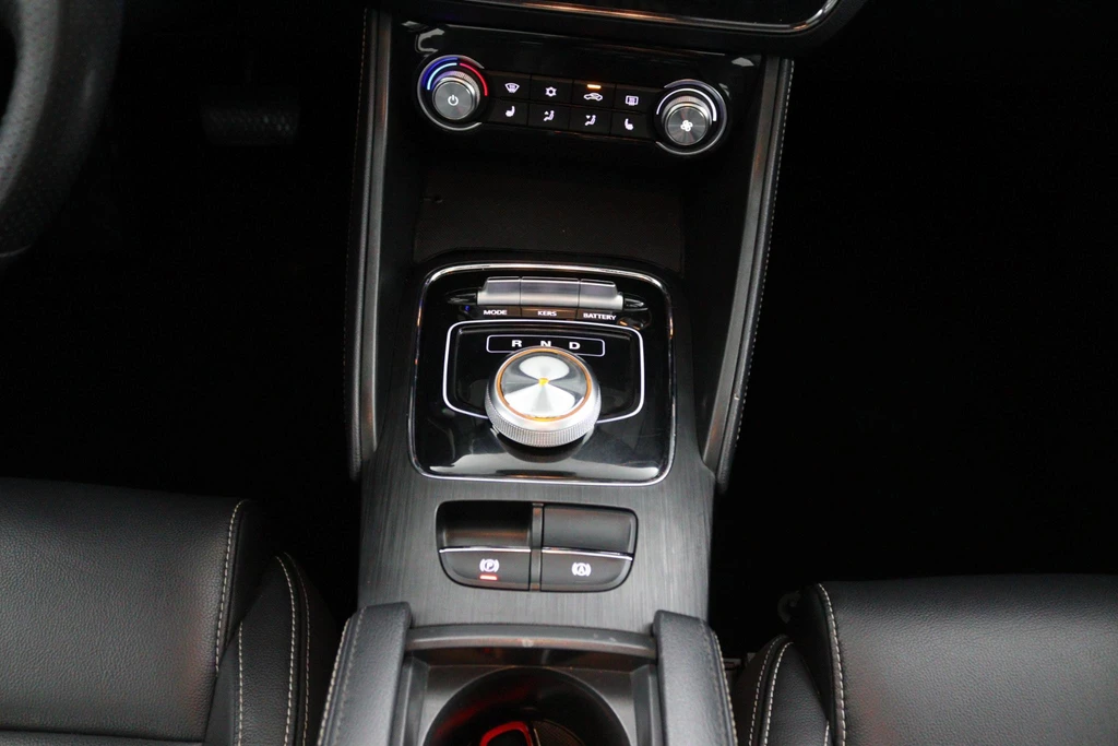 MG ZS EV – foto 22