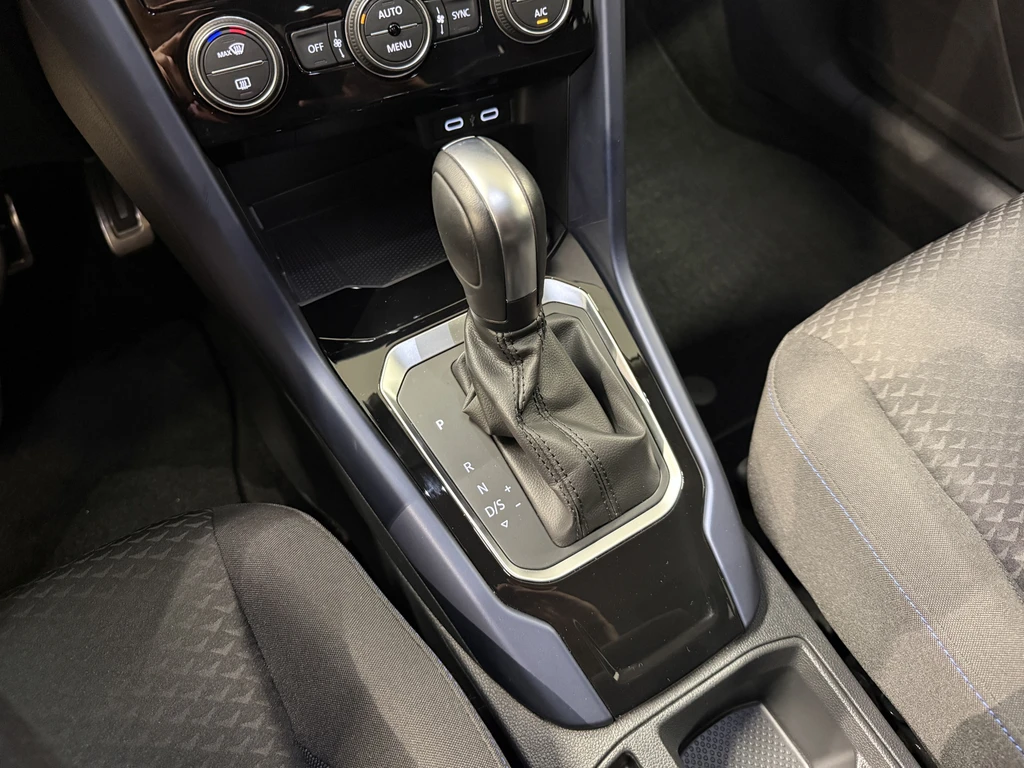 Volkswagen T-Roc – foto 12