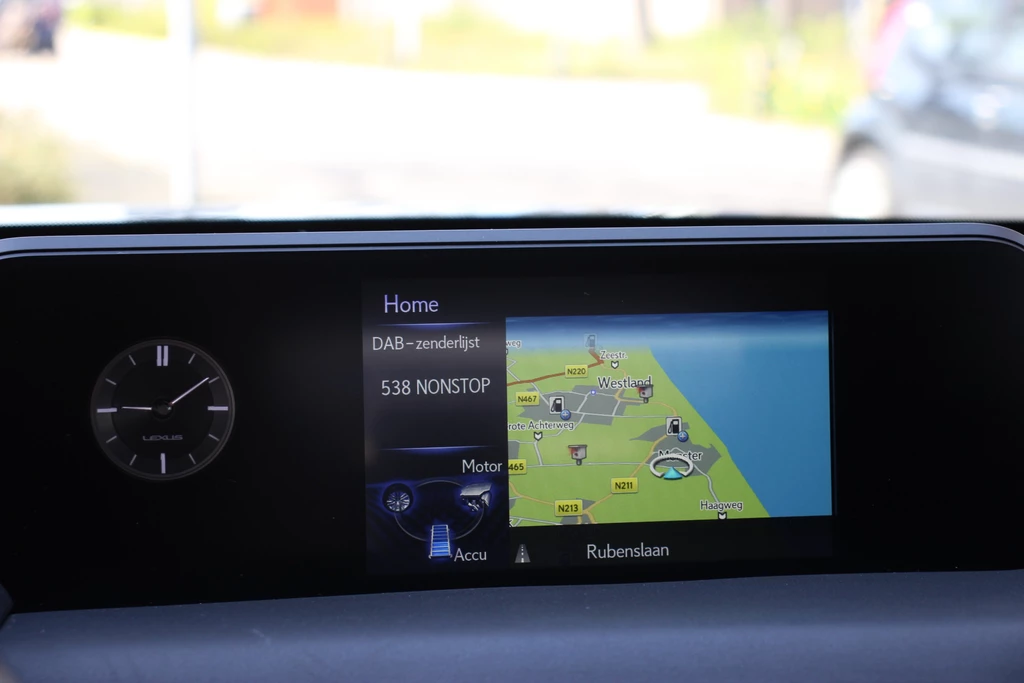 Lexus UX – foto 17