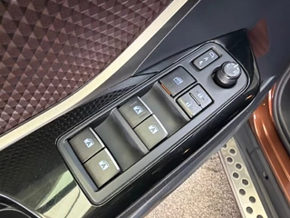 Toyota C-HR – thumbnail 25
