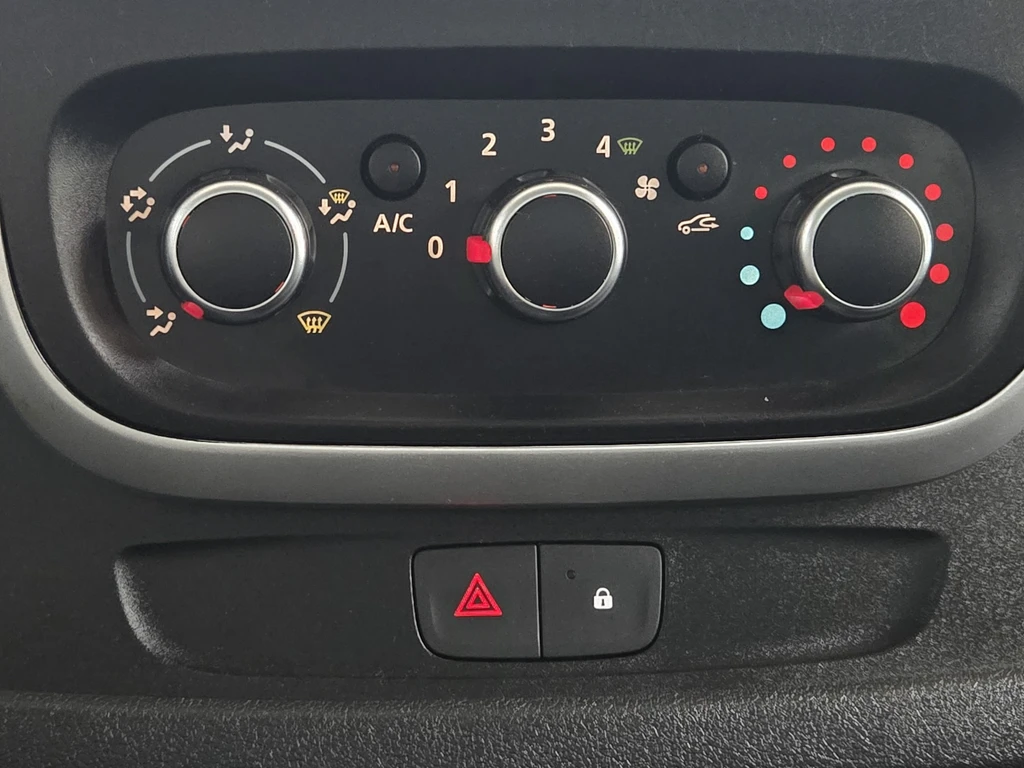 Renault Trafic – foto 28