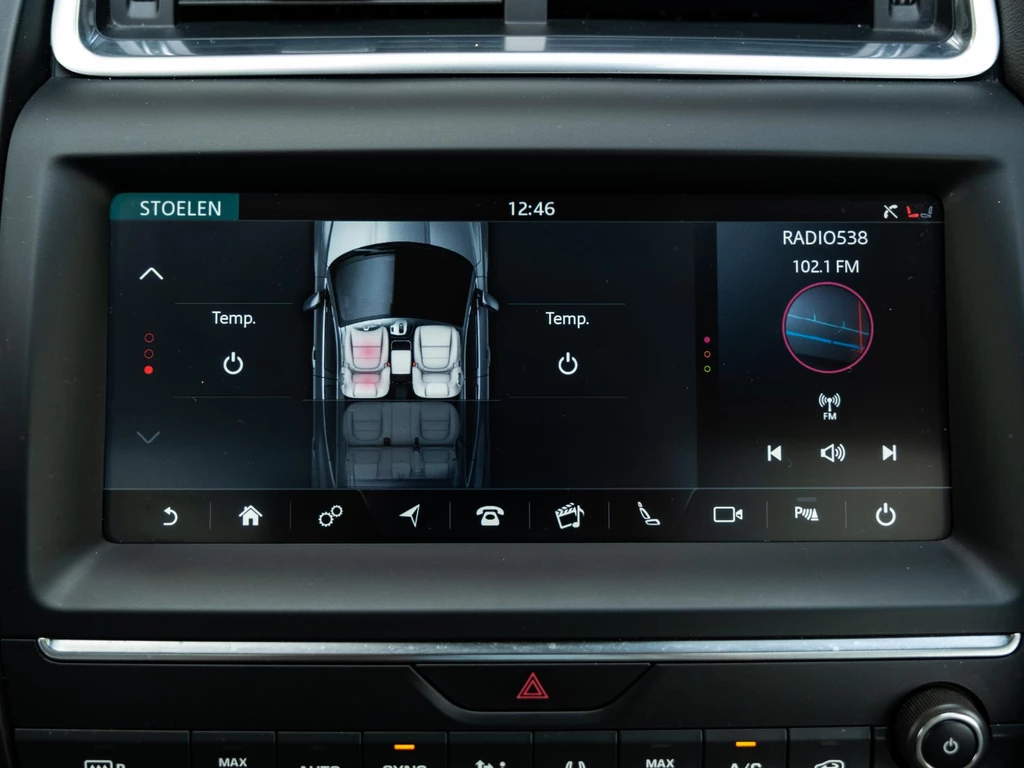 Jaguar E-PACE – foto 57