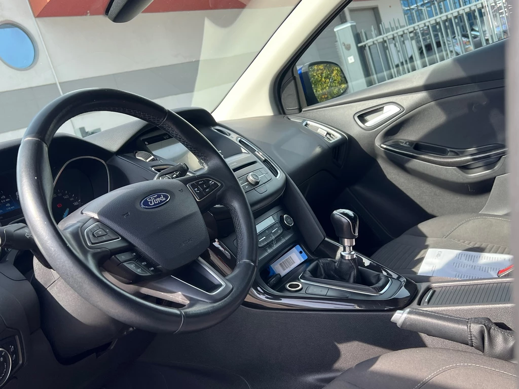 Ford Focus – foto 12