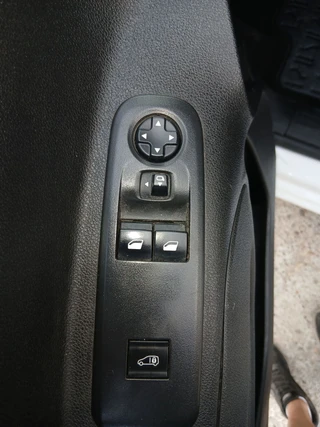 Opel Combo – thumbnail 7