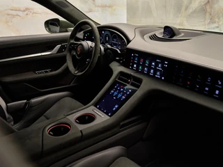 Porsche Taycan – thumbnail 13