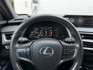 Lexus UX – thumbnail 14