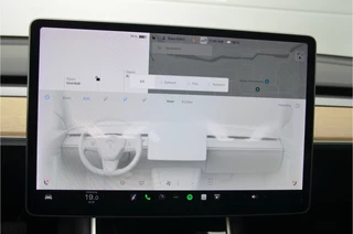 Tesla Model 3 – thumbnail 24
