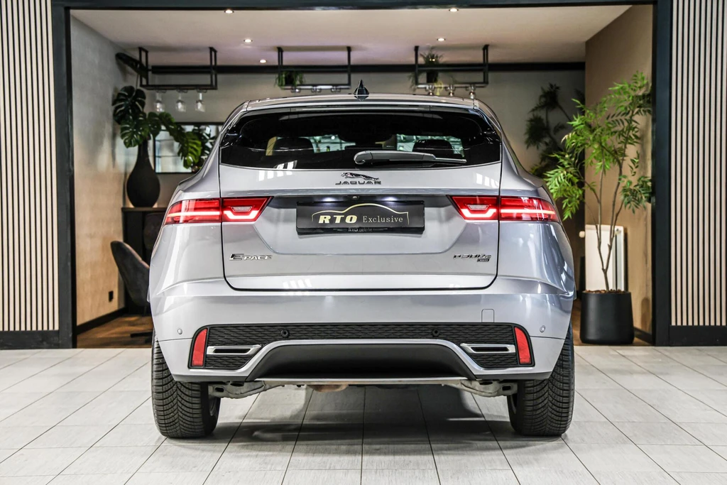 Jaguar E-PACE – foto 6