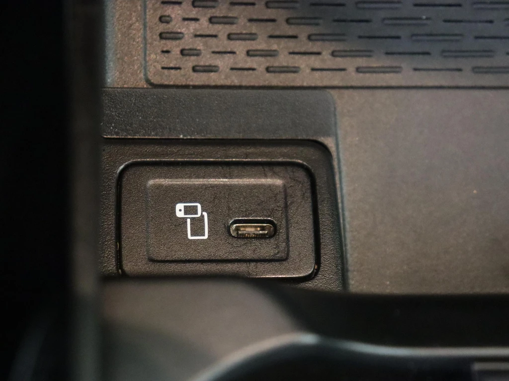 Mercedes-Benz EQA – foto 26