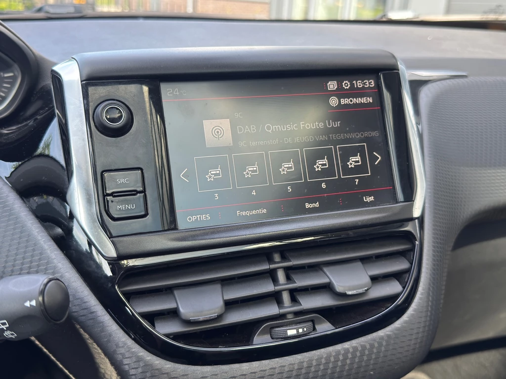 Peugeot 208 – foto 18