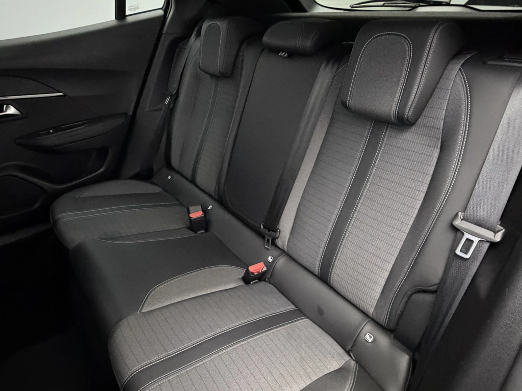 Peugeot e-2008 – foto 26