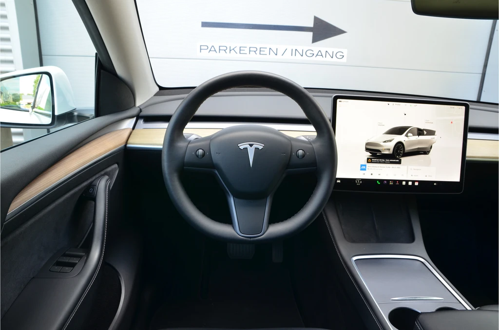 Tesla Model Y – foto 15