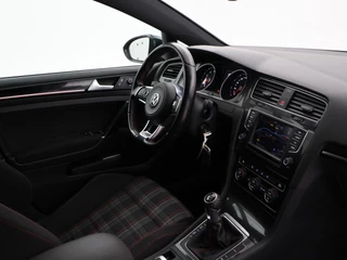 Volkswagen Golf – thumbnail 9