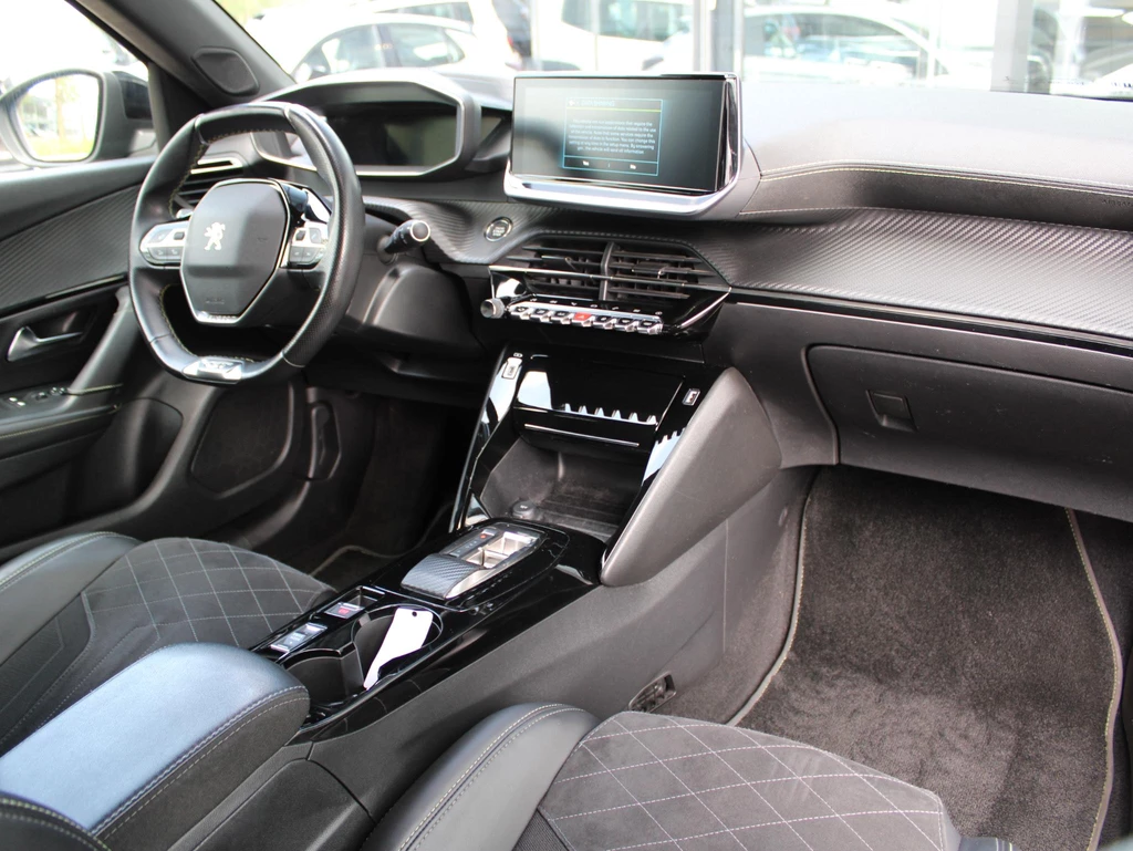Peugeot e-2008 – foto 7