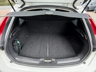 Volvo V40 – thumbnail 17