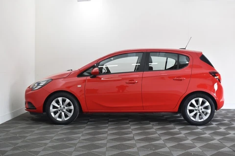 Opel Corsa 1.4-16V Favourite
