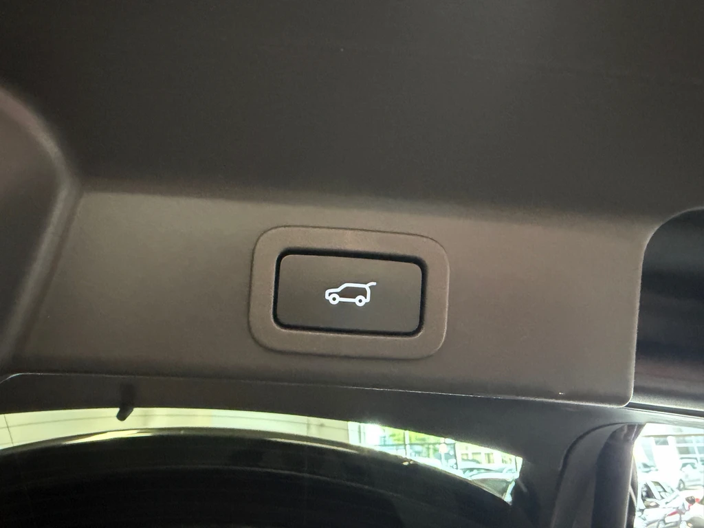 Jaguar F-PACE – foto 14