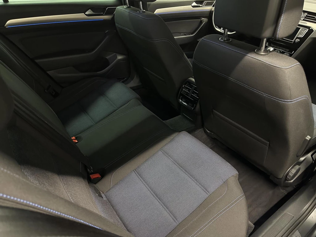 Volkswagen Passat – foto 13