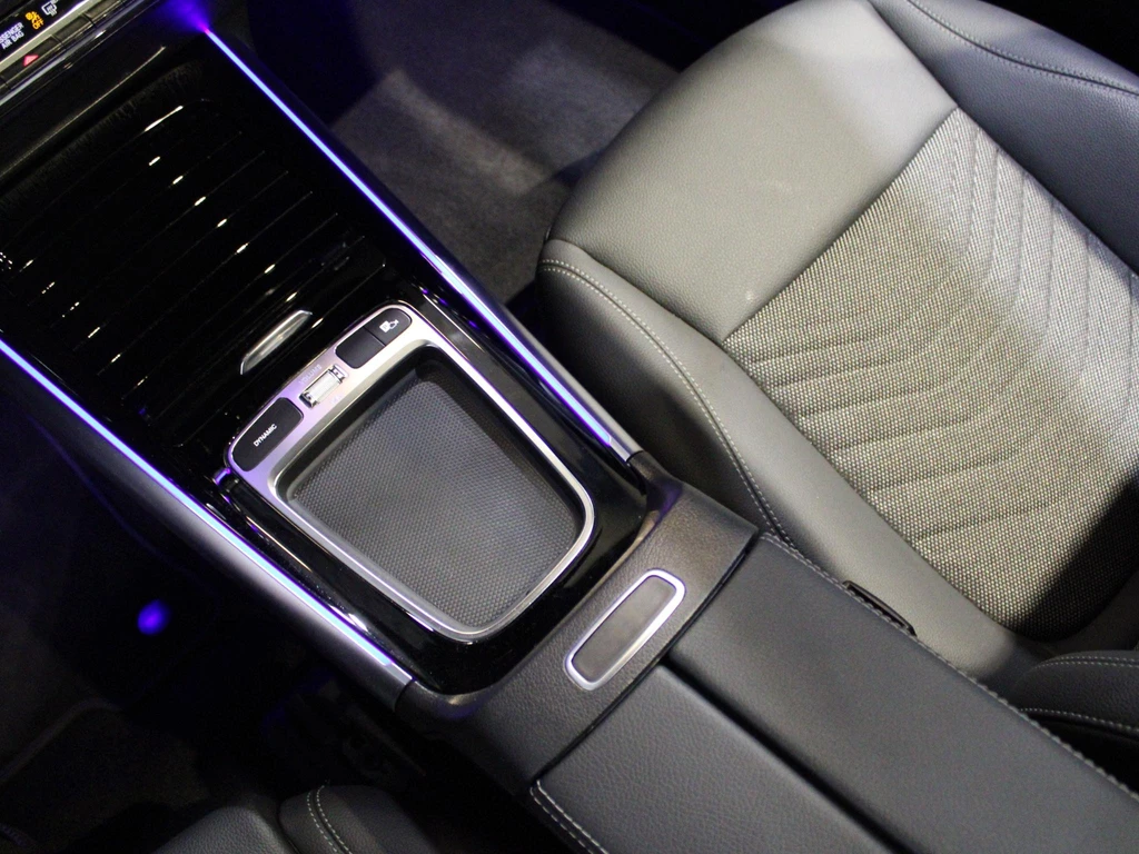 Mercedes-Benz EQA – foto 17