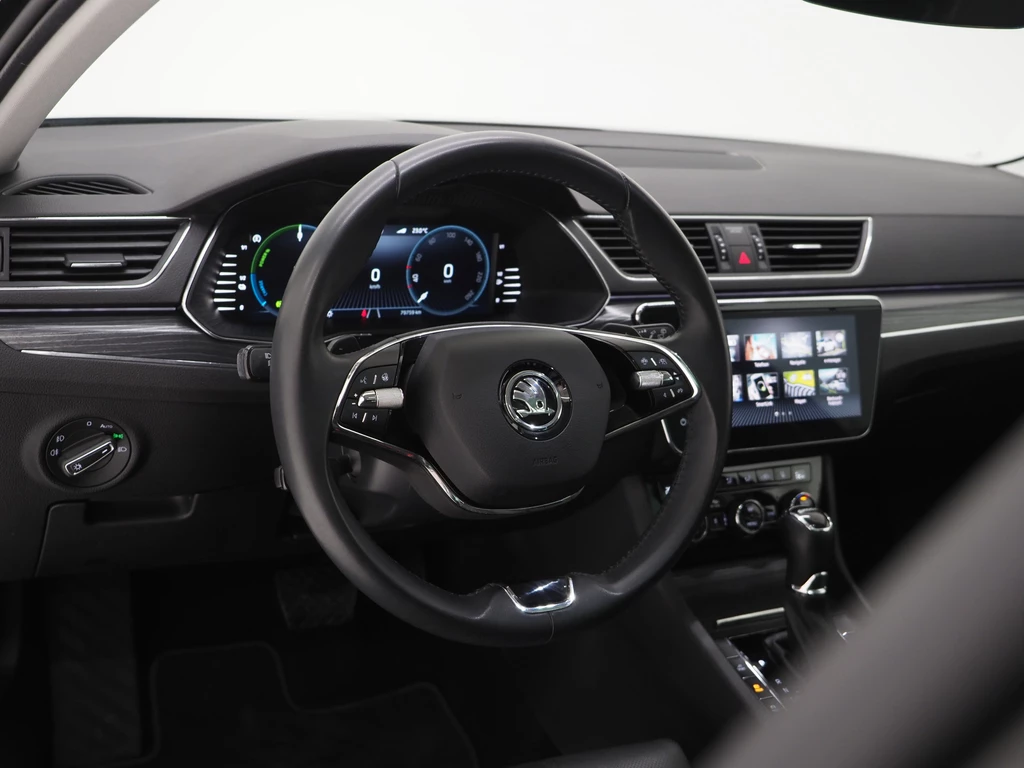 Škoda Superb – foto 18