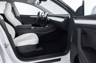 Tesla Model Y – thumbnail 12