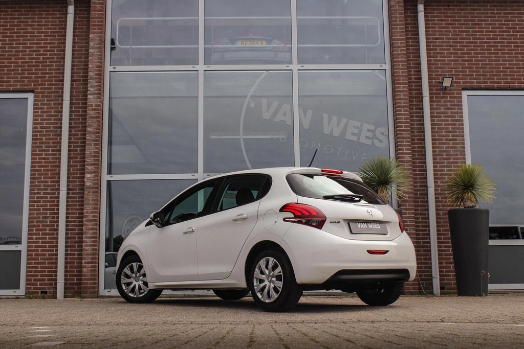Peugeot 208 – foto 3