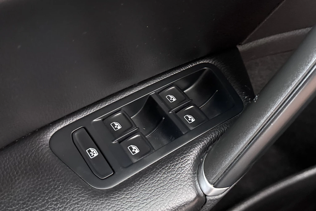 Volkswagen e-Golf – foto 17