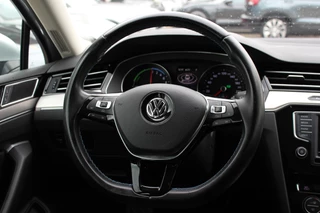 Volkswagen Passat – thumbnail 19