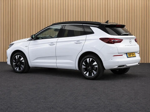 Opel Grandland 1.2 Turbo Level 3 AUTOMAAT / CAMERA / Stoel stuur verwarming