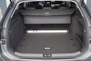 Volkswagen Passat – thumbnail 33