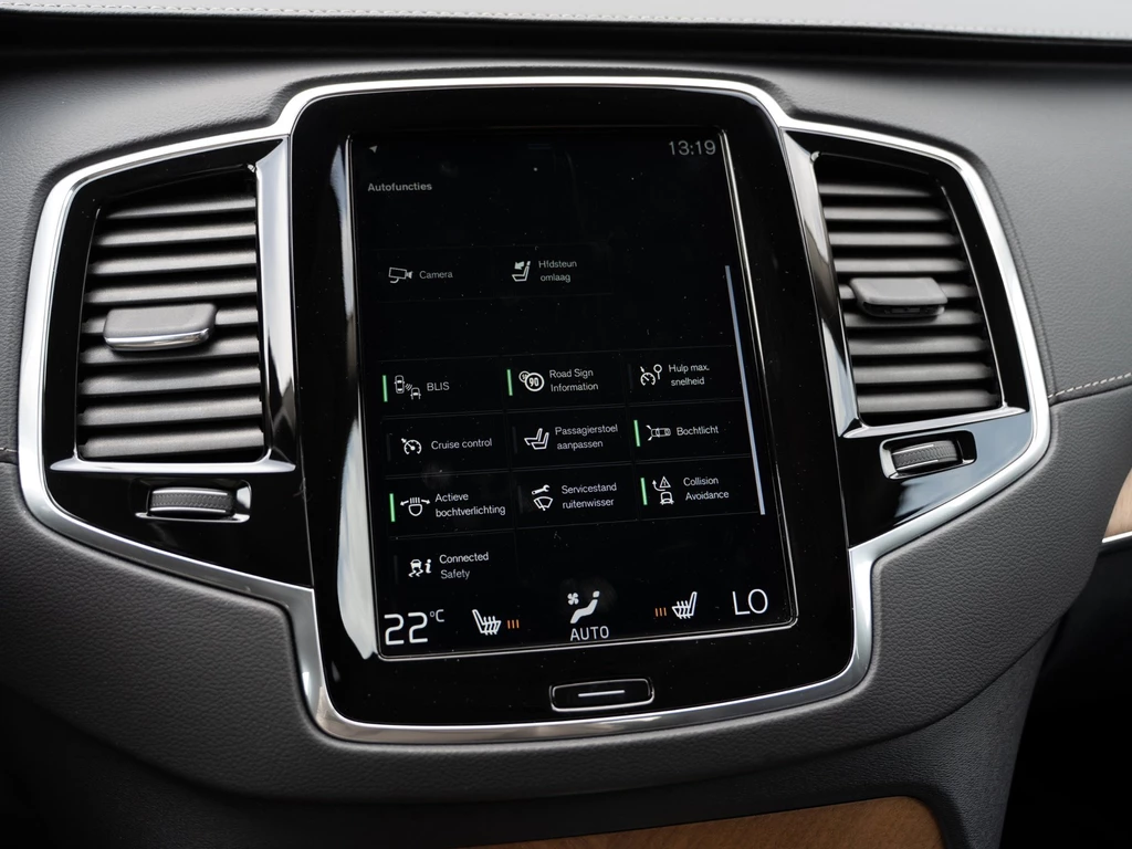 Volvo XC90 – foto 28