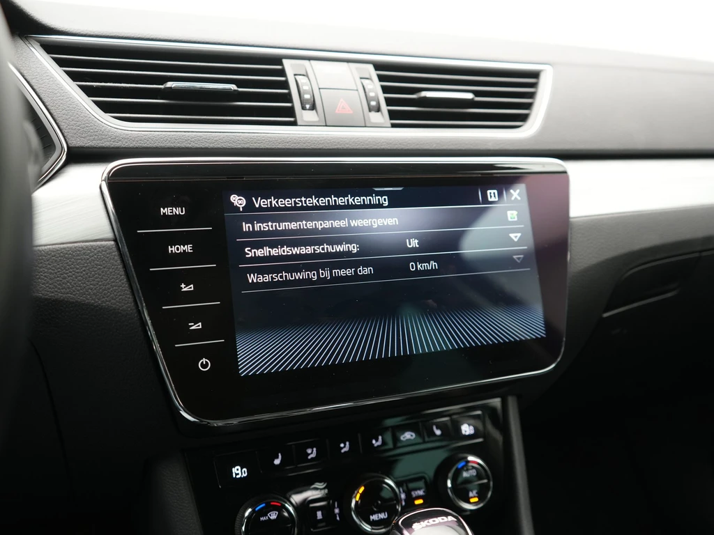 Škoda Superb – foto 34