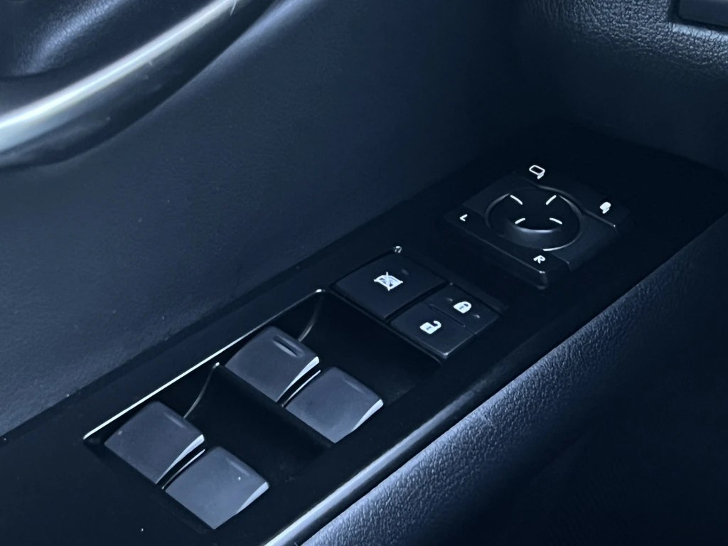 Lexus UX – foto 10