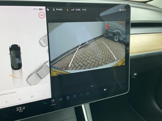 Tesla Model 3 – thumbnail 13