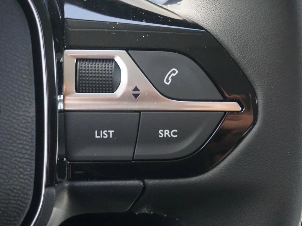 Peugeot 208 – foto 19