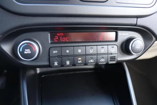 Kia Carens – thumbnail 30