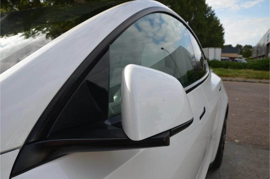 Tesla Model Y – foto 27