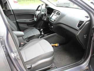 Hyundai i20 – thumbnail 11