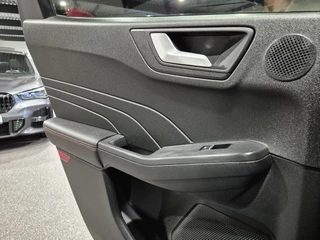 Ford Kuga – thumbnail 41