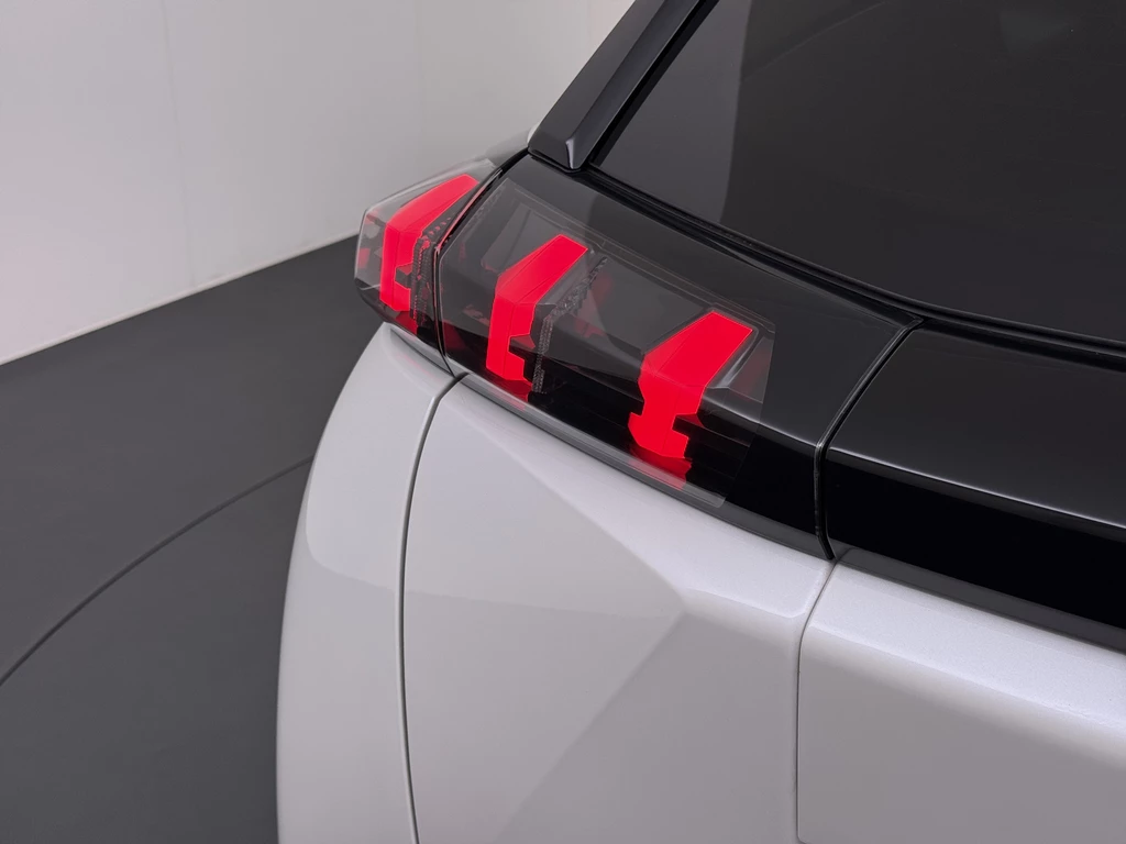 Peugeot e-2008 – foto 30