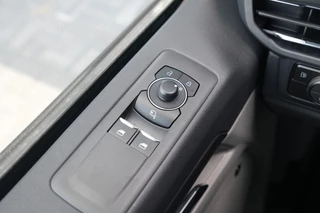 Ford Tourneo Custom – thumbnail 20