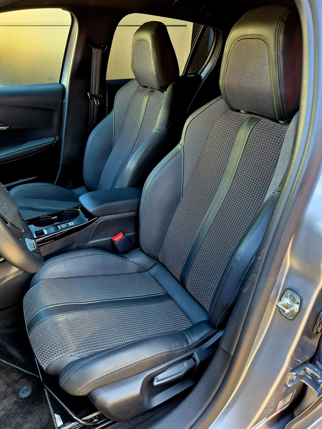 Peugeot 208 – foto 14