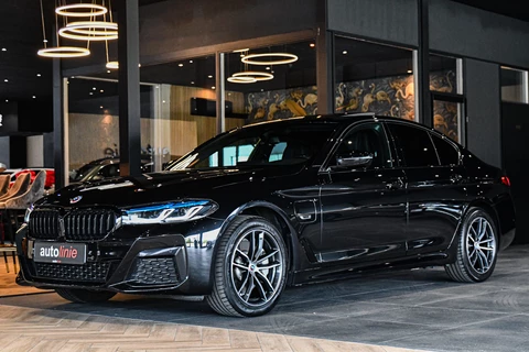 BMW 5-serie 520e M-Sport, [SoH 90%], Shadow Line, Laser, Memory, HUD, Camera, Carplay, Ambient,