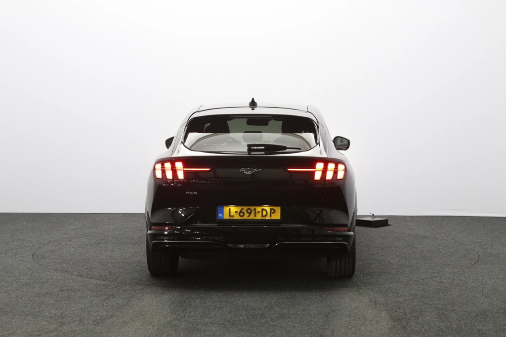 Ford Mustang Mach-E – foto 5