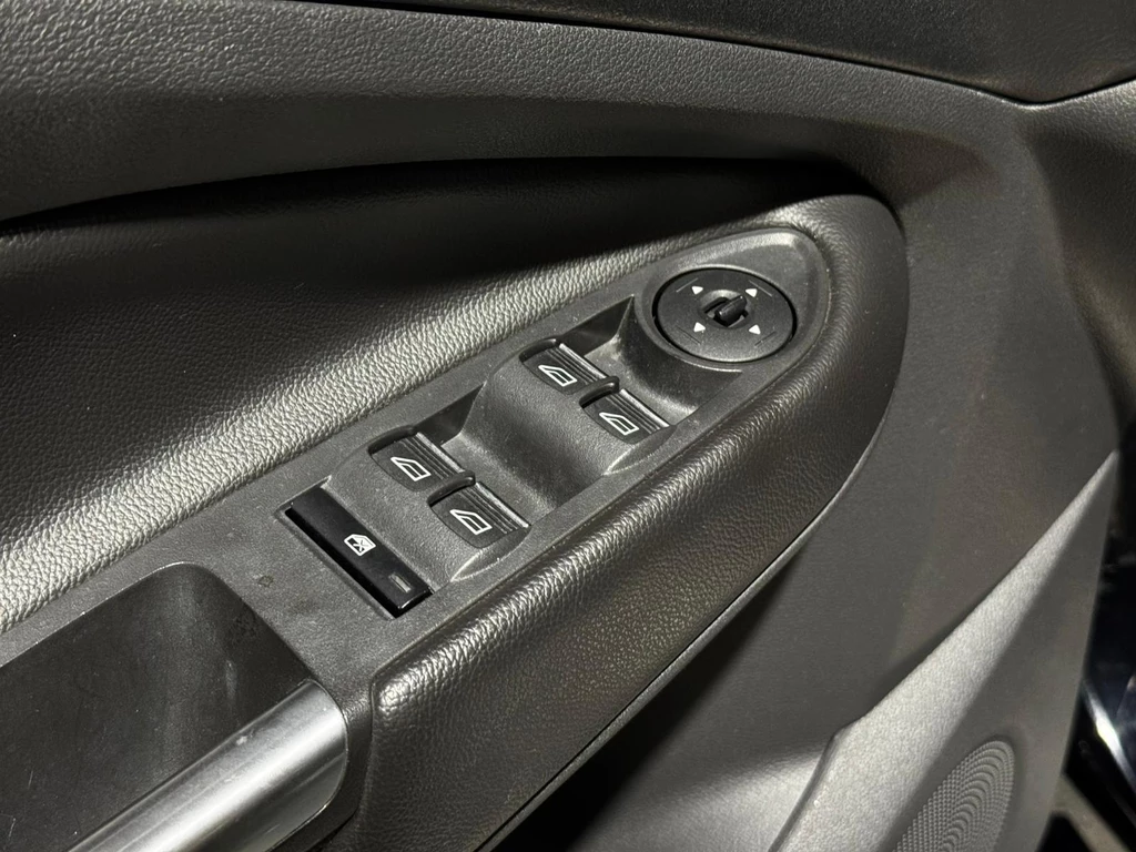 Ford Kuga – foto 32