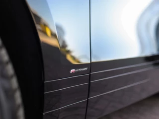 Land Rover Range Rover Velar – thumbnail 16