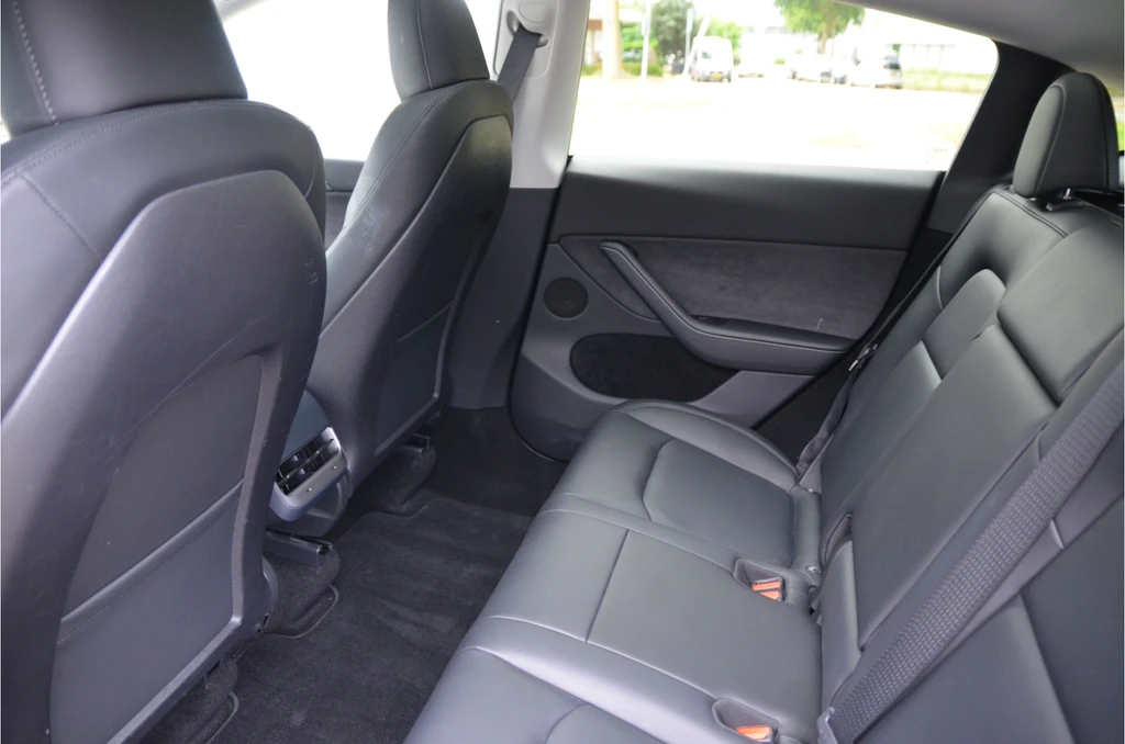 Tesla Model Y – foto 13