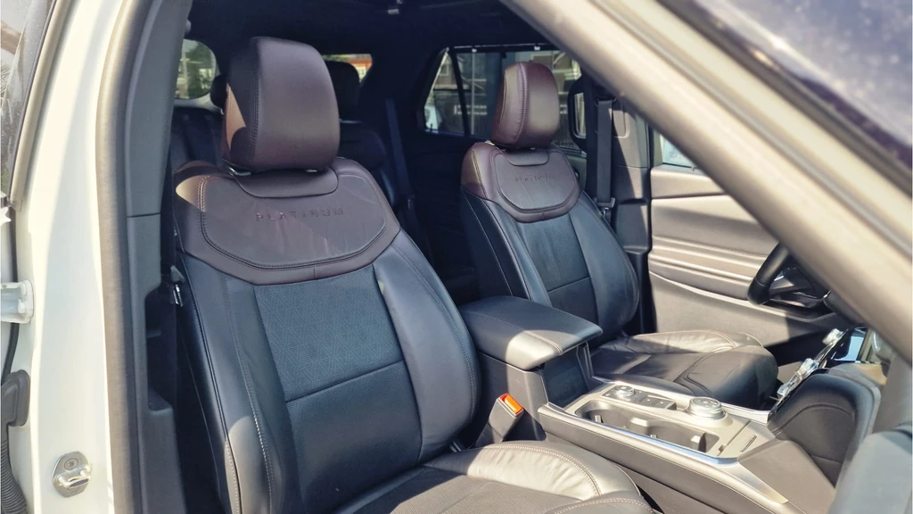 Ford Explorer – foto 12